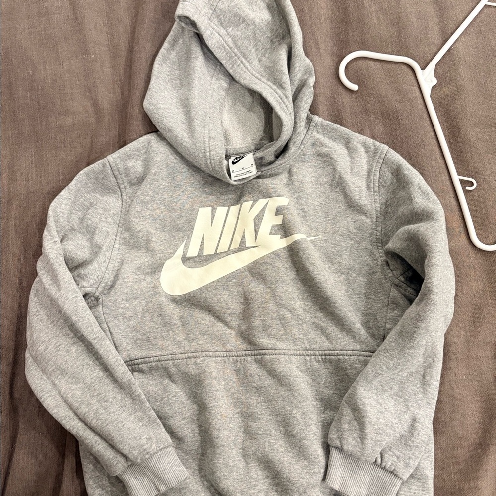 Nike Heather Gray Sweatshirt